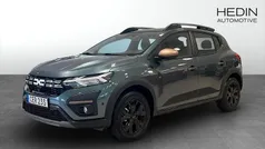 Grön (green) Begagnad 2025 Dacia Sandero Extreme Halvkombi | 219 900 kr (Marknadspris)