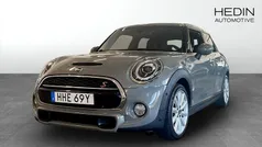 Begagnad 2019 Mini Cooper S Halvkombi | 194 900 kr (Marknadspris)