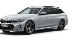 Begagnad 2025 BMW 330e Shadowline Kombi | 654 200 kr (Marknadspris)