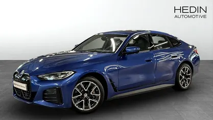 Blå Begagnad 2023 BMW i4 M Sport Sedan | 404 700 kr (Marknadspris)