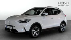 Vit (white) Begagnad 2022 MG ZS Luxury Sedan | 254 900 kr (Bra pris)