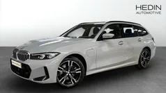 Grå (grey) Begagnad 2024 BMW 330e M Sport Kombi | 569 700 kr (Bra pris)