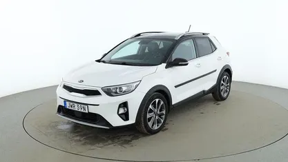 Vit Begagnad 2019 Kia Stonic Advance SUV | 174 000 kr (Marknadspris)