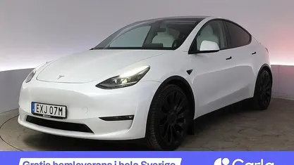 Vit Begagnad 2023 Tesla Model Y Performance SUV | 440 990 kr (Marknadspris)