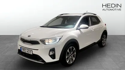 Vit Begagnad 2020 Kia Stonic Advance SUV | 169 900 kr (Marknadspris)
