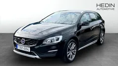 Begagnad 2018 Volvo V60 CC Kombi | 189 900 kr (Marknadspris)