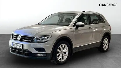 Grå Begagnad 2018 VW Tiguan SUV | 204 900 kr (Marknadspris)