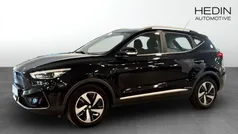 Svart (black) Begagnad 2022 MG ZS Comfort Sedan | 234 900 kr (Superpris)