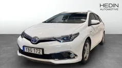 Begagnad 2016 Toyota Auris Hybrid Kombi | 148 800 kr (Bra pris)