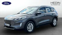 Grå (grey) Begagnad 2023 Ford Kuga Titanium SUV | 269 900 kr (Marknadspris)