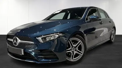 Begagnad Mercedes A180 AMG 136 HK (100 kW) 2022 Blå Halvkombi