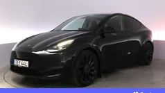Svart Begagnad 2022 Tesla Model Y Performance SUV | 432 900 kr (Marknadspris)