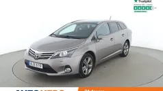 Brun Begagnad 2015 Toyota Avensis Kombi | 146 000 kr (Marknadspris)
