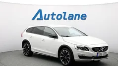 Begagnad 2017 Volvo V60 CC Summum Kombi | 208 900 kr (Marknadspris)