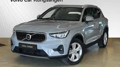 Grå Begagnad 2023 Volvo XC40 Core SUV | 339 900 kr (Marknadspris)
