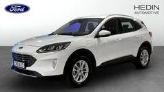 Frozen white Begagnad 2022 Ford Kuga Titanium SUV | 259 900 kr (Marknadspris)