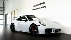 Ljusröd (white) Ny 2025 Porsche 911 Carrera S Sportkupé | 1 961 500 kr (Bra pris)