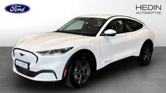 Vit (white) Begagnad 2022 Ford Mustang Mach-E SUV | 394 900 kr (Superpris)