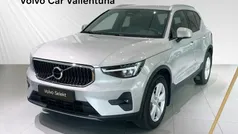 Silver Begagnad 2023 Volvo XC40 Core SUV | 339 900 kr (Marknadspris)