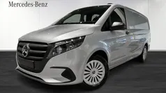 Silver Ny 2024 Mercedes Vito Minibuss | 496 860 kr (Marknadspris)