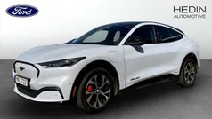 Vit (white) Begagnad 2021 Ford Mustang Mach-E SUV | 399 900 kr (Superpris)