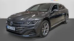 Mörkgrå (grå) Begagnad 2021 VW Arteon R-line Kombi | 284 700 kr (Marknadspris)
