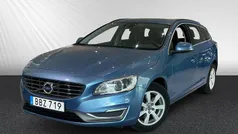 Blå Begagnad 2014 Volvo V60 Business Edition Kombi | 129 900 kr (Marknadspris)