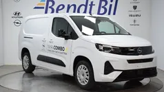 Vit Ny 2024 Opel Combo Elite Minibuss | 387 375 kr (Marknadspris)