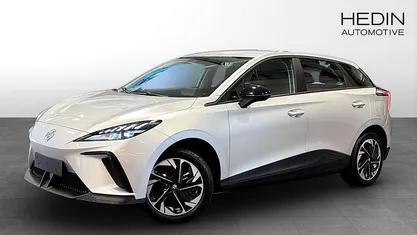 Begagnad MG MG4 EV 125 kW (170 HK) 2024 Halvkombi