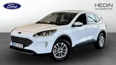 Vit (white) Begagnad 2022 Ford Kuga Titanium SUV | 269 900 kr (Marknadspris)