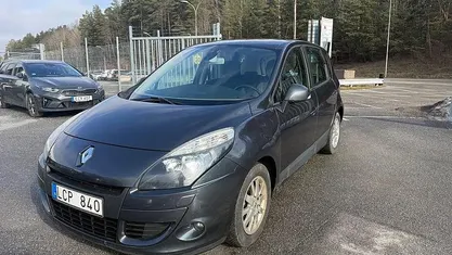 Begagnad Renault Scénic III 110 HK (80 kW) 2010 Mörkgrå Minibuss
