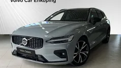 Grå Begagnad 2024 Volvo V60 Plus Kombi | 379 900 kr (Bra pris)