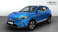 Blå (blue) Begagnad 2022 MG ZS Luxury Sedan | 244 900 kr (Superpris)