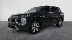 Begagnad 2025 Mitsubishi Outlander P-HEV Edition SUV | 620 800 kr