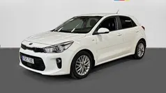 Vit Begagnad 2020 Kia Rio Advance Halvkombi | 144 500 kr (Marknadspris)