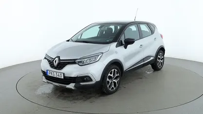 Flerfärgad Begagnad 2017 Renault Captur SUV | 97 000 kr (Marknadspris)