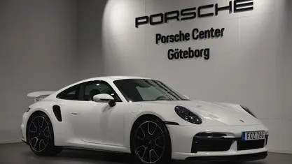 Begagnad Porsche 911 Turbo S 650 HK (478 kW) 2020 Sportkupé