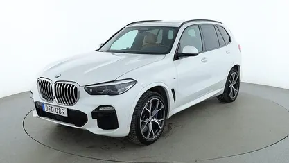 Vit Begagnad 2018 BMW X5 M Sport SUV | 491 000 kr (Marknadspris)