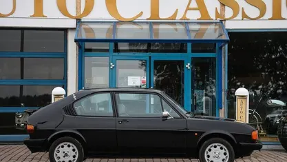 Begagnad Alfa Romeo Alfasud Ti 83 HK (61 kW) 1982 Halvkombi