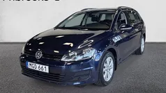 Blå Begagnad 2015 VW Golf VII Kombi | 94 800 kr (Bra pris)
