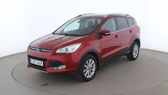 Röd Begagnad 2015 Ford Kuga Titanium SUV | 128 000 kr (Marknadspris)