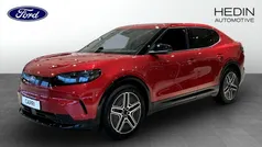 Röd (red) Ny 2024 Ford Capri Premium Sedan | 619 900 kr (Marknadspris)