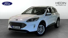 Frozen white Begagnad 2022 Ford Kuga Titanium SUV | 269 900 kr (Marknadspris)