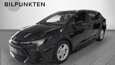 Black mica met (m) Begagnad 2024 Suzuki Swace Kombi | 299 900 kr (Marknadspris)