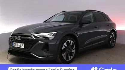 Grå Begagnad 2023 Audi Q8 e-tron SUV | 461 990 kr (Marknadspris)