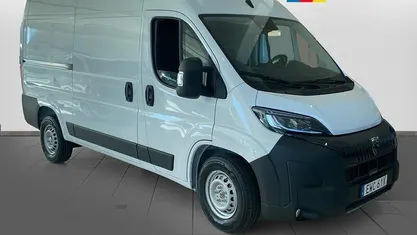 Begagnad Peugeot Boxer 141 HK (103 kW) 2025 Van