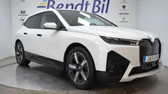 Mineralvit metallic Begagnad 2024 BMW iX Comfort Edition SUV | 774 500 kr (Bra pris)