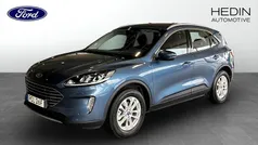 Blå (blue) Begagnad 2022 Ford Kuga Titanium SUV | 259 900 kr (Marknadspris)