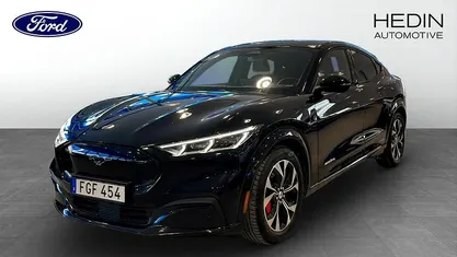 Begagnad Ford Mustang Mach-E Standard Range 197 kW (269 HK) 2021 Svart SUV