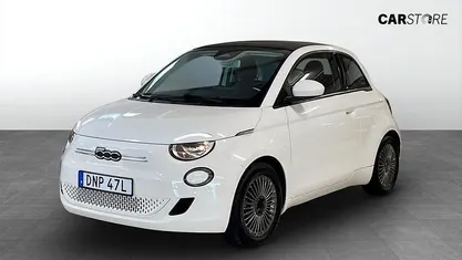 Begagnad Fiat 500e 86 kW (118 HK) 2022 Halvkombi
